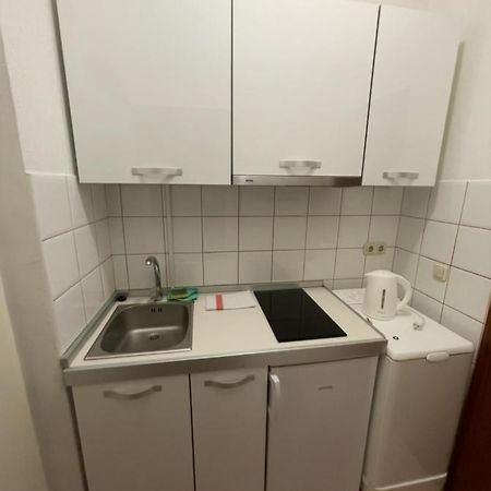 Studio Apartment Near Split Airport Kaštela Exteriör bild