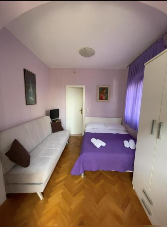 Studio Apartment Near Split Airport Kaštela Exteriör bild